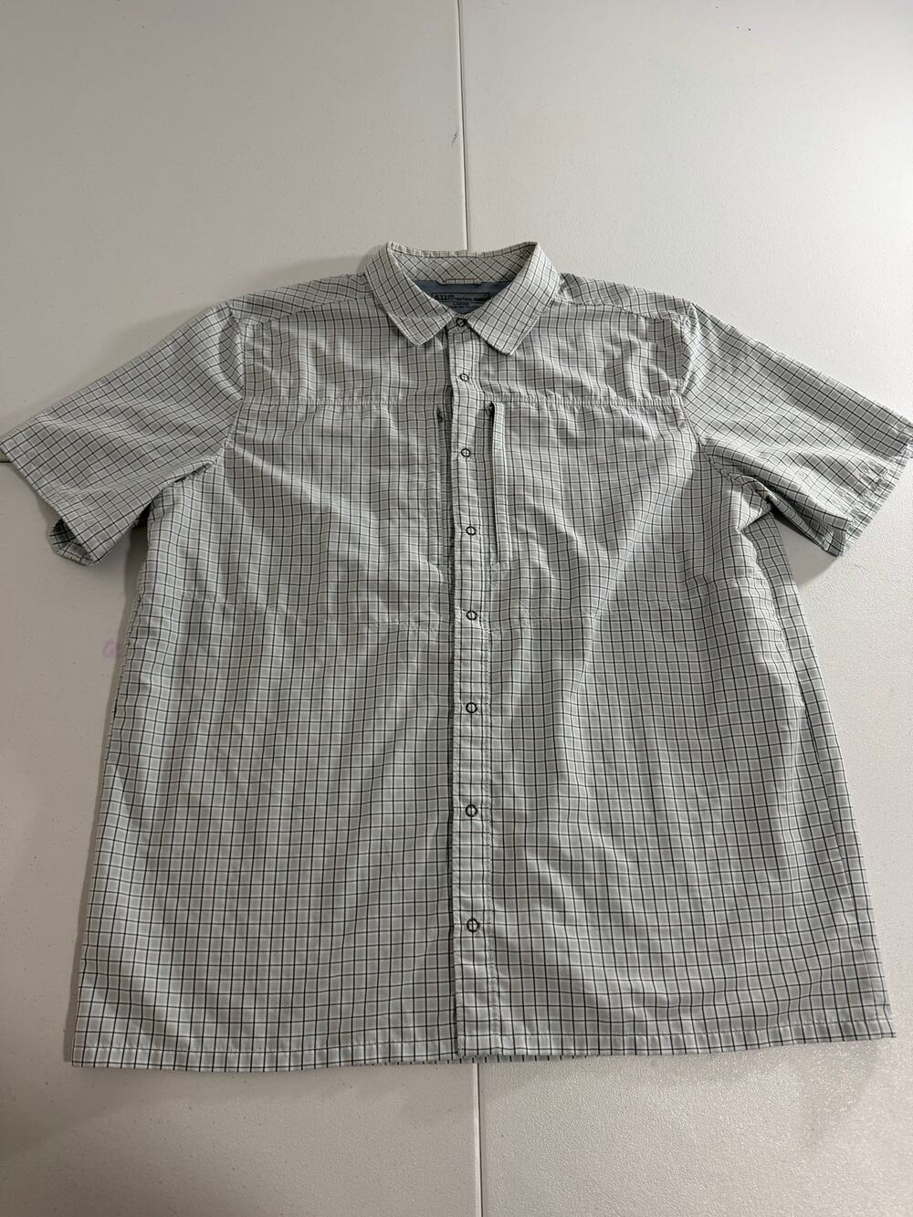 5.11 Tactical Series Men's Large Plaid Vented Short Sleeve Snap Shirt EDC